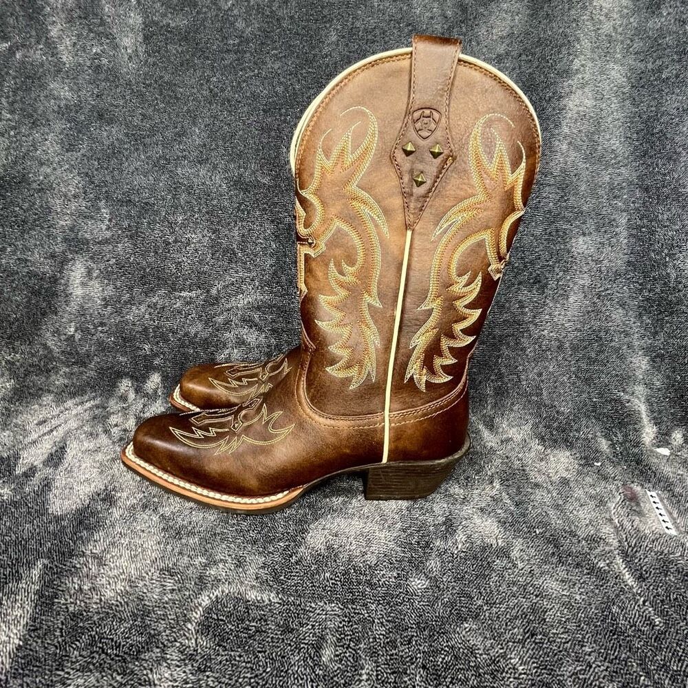 Ariat Western Boots Brown Leather Cross Embroidery 6.5B Excellent Condition